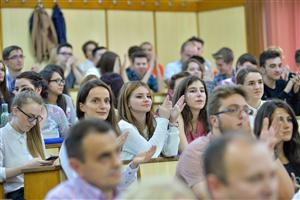 Granzii informaticii clujene formează viitorii manageri încă de pe băncile şcolii FOTO