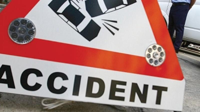 Bărbat, prins circulând la volanul unui autoturism înmatriculat în altă ţară, după ce a fost implicat într-un accident