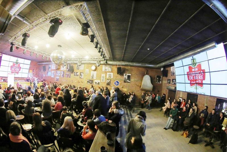 Mărţişor pentru doamne de la Berăria Culturală: secretele artei de a fi bărbat