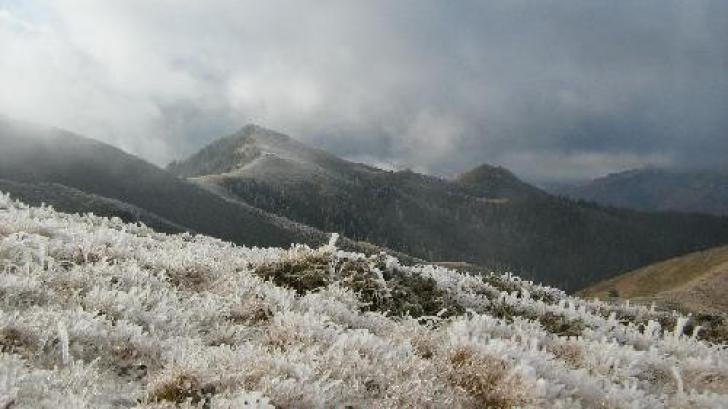 Temperaturi negative în cursul nopţilor. Ce avertisment dau meteorologii