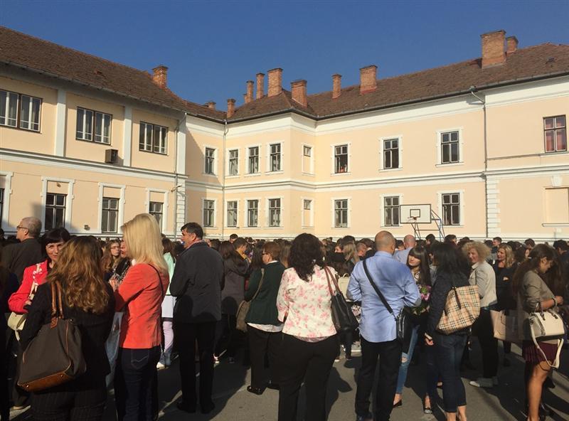 Flotantul, la mare căutare. Clujenii “se bat” pe școlile de centru