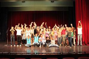 Peste 200 de tineri cu dizabilități, din toată țara, fac festival cultural la Cluj