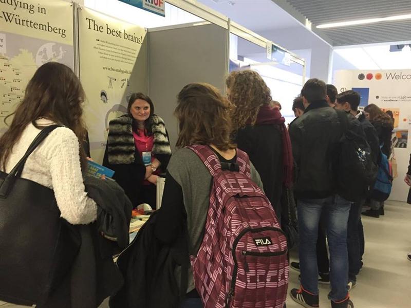 Universităţile din străinătate, la mare căutare. În ce ţări doresc sa studieze tinerii clujeni