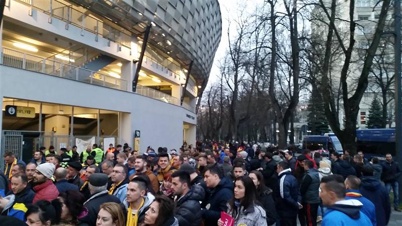 Fierbe Cluj Arena. Spectatorii au luat stadionul cu asalt. Pe cine au FLUIERAT fanii