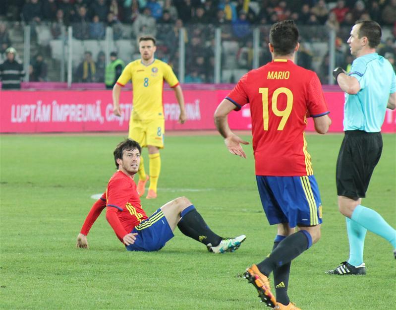 Presa franceză laudă prestaţia tricolorilor din meciul cu Spania