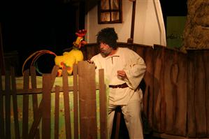 „Punguţa cu doi bani” revine pe scena Teatrulului Puck din Cluj