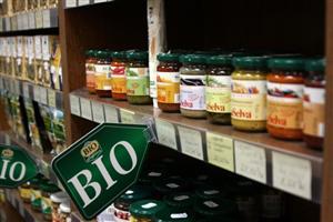 Produsele bio vândute la noi sunt pline de chimicale