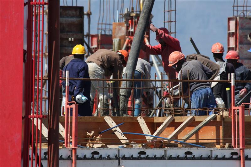 Care sunt angajatorii cei mai afectaţi de creşterea salariului minim
