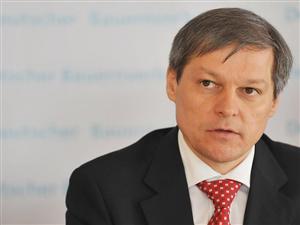 Cioloş se întâlneşte cu miniştrii. Premierul face bilanţul a 6 luni de guvernare la jumătatea lunii
