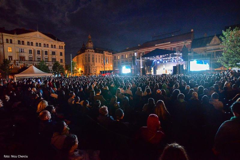 Peste 2.500 de spectatori la reprezentaţia Teatrului Naţional, din Unirii, în deschiderea Zilelor Clujului 2016 FOTO