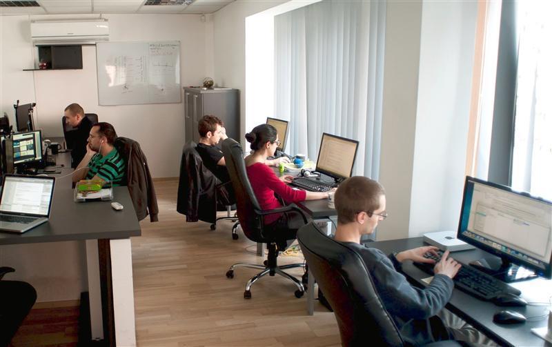 Cei mai mulţi antreprenori sunt foşti muncitori. Anual, doar 3,5% din afacerile noi sunt înfiinţate de foşti manageri