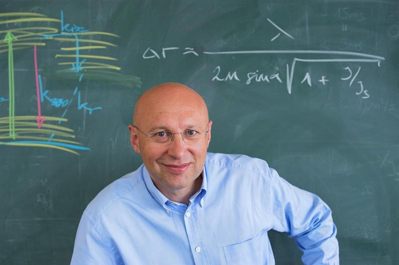 Laureat al Premiului Nobel pentru Chimie, Doctor Honoris Causa al UBB 
