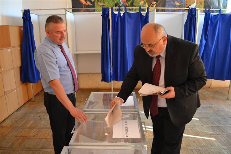Prefectul Vuşcan a votat pentru mai multă responsabilitate cu banul public şi cu fondurile europene