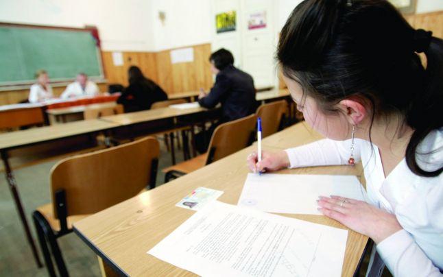 BAC: 137.000 de absolvenţi de liceu vor susţine luni examenul oral de limba română