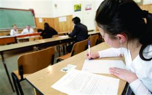 BAC: 137.000 de absolvenţi de liceu vor susţine luni examenul oral de limba română