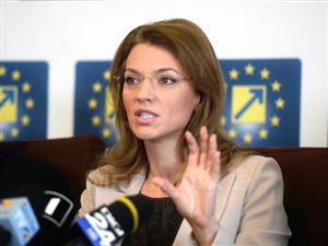 Gorghiu: Rozele PSD îi atacă pe Klaus Iohannis şi Dacian Cioloş, supăraţi că prietenii PSD au rămas fără contracte