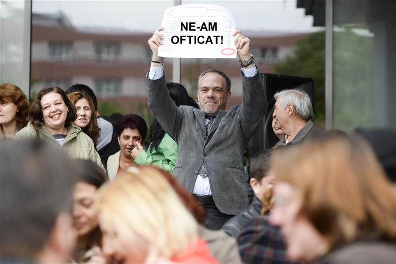 Sindicaliştii din administraţia locală: Marţi va fi grevă!