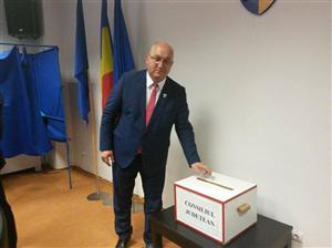 Frăţia banilor publici. O firmă la care lucrează un consilier judeţean, contract cu o instituţie CJ Cluj