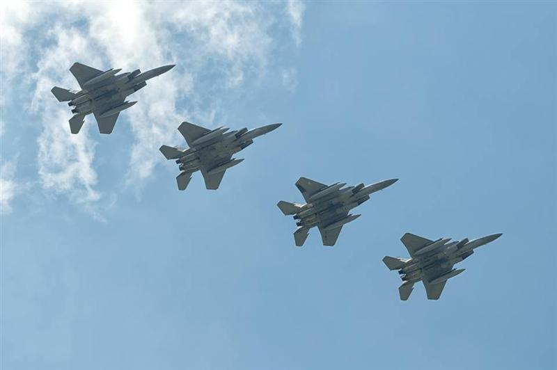 Show aviatic la Câmpia Turzii. Intrarea este liberă