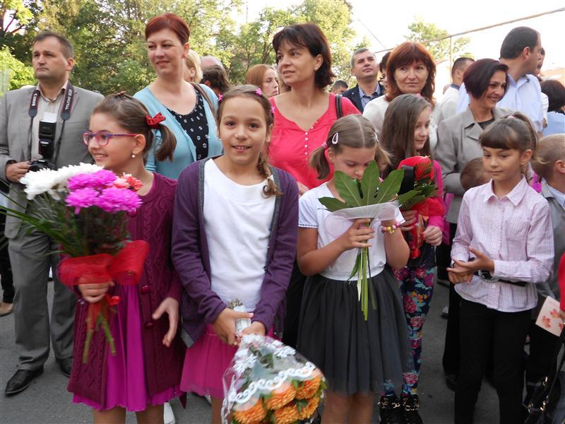 Şcoala începe în 12 septembrie. Ministerul Educaţiei a aprobat structura anului şcolar 2016-2017