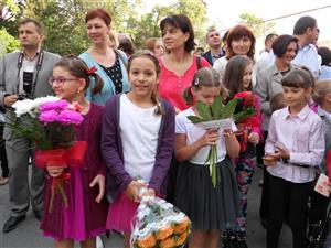 Şcoala începe în 12 septembrie. Ministerul Educaţiei a aprobat structura anului şcolar 2016-2017