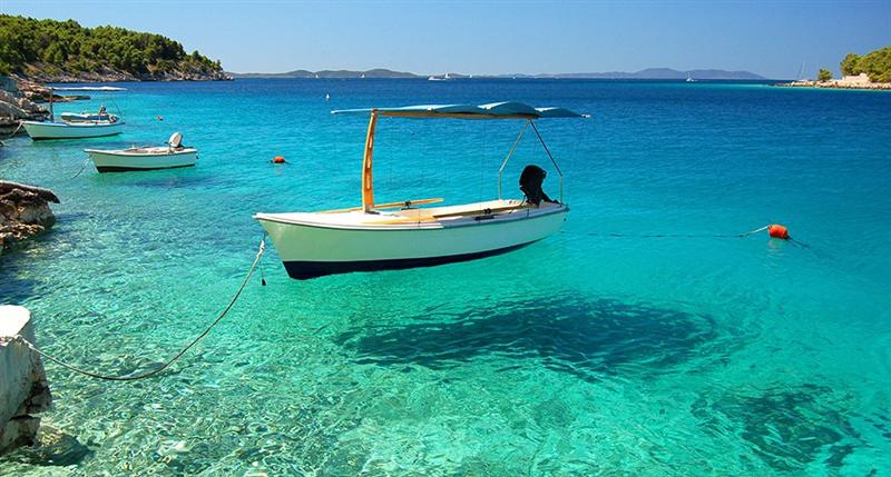 Unde pleacă românii în vacanţă în 2016. Bugetul alocat 