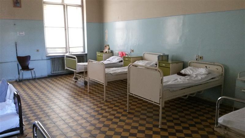 Ministerul Sănătăţii: Gărzile vor fi făcute de medici pe baza unui contract separat de la 1 august