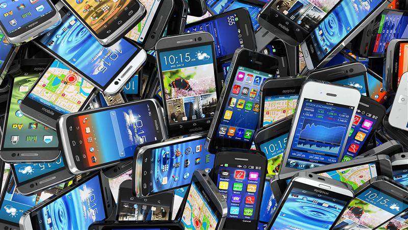 Câţi clienţi au giganţii telefoniei mobile în România