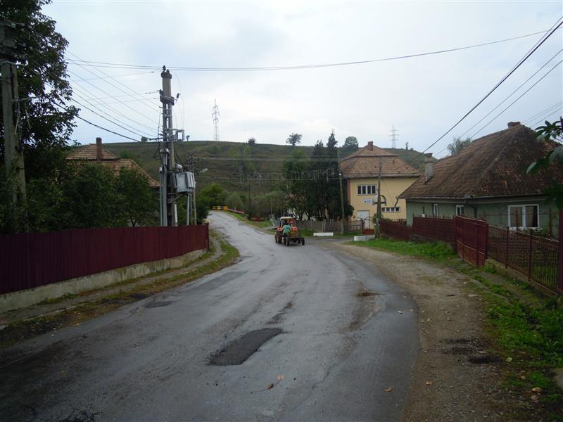 Se modernizează drumul județean Muntele Băişorii – Buscat