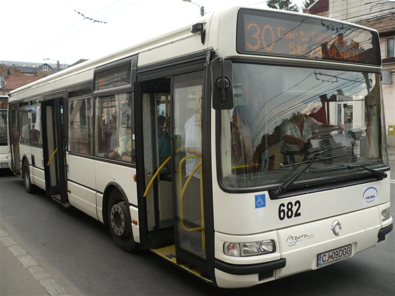Traseu deviat pentru linia 30, pe perioada Untold 