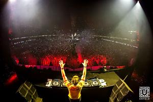 Hardwell, pe scenă la Untold în tricolul echipei naționale de fotbal a României: 