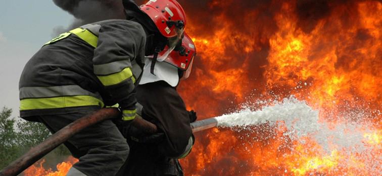 200 de oameni mor, iar alţi 600 sunt răniţi, anual, în incendiile din România