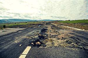 Undă verde! Clujenii refac autostrada surpată de la Cunţa - Sibiu