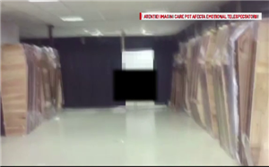 Angajaţii unei firme de pompe funebre din Cluj îmbălsămează cadavre în garajele dintre blocuri