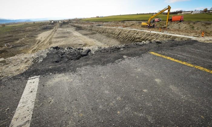Ministrul Transporturilor: lucrările la tronsonul de autostradă Cunţa-Sălişte, terminate în septembrie