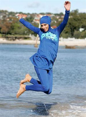 Au crescut vânzările la burkini. Un nou trend sau doar o reacţie de moment?
