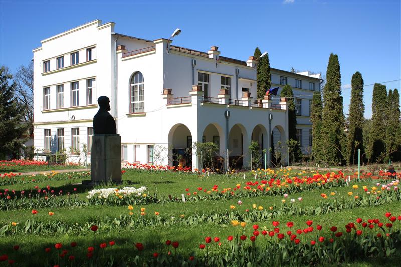 Operă în Mănăştur şi în Grădina Botanică 