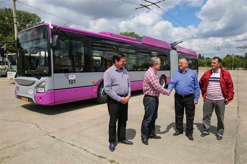 Vine a doua tranşă de troleibuze. Când se lansează licitaţia pentru 50 de autobuze
