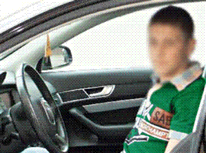 Minor care a furat un autoturism, prins de poliţişti pe o stradă din Cluj