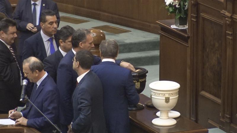 Cum au votat senatorii clujeni la noua blocare a justiţiei. Cazul Cordoş