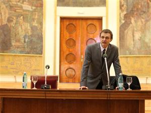 Rectorul UBB, desemnat să traducă din latină testamentul episcopului Batthyany 