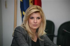 Elena Udrea, audiată la DNA după ce Parlamentul a încuviinţat urmărirea penală pentru acuzaţii din campania prezidenţială din 2009