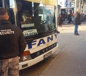 Curse păzite la Cojocna. Pasagerii nu se mai bat cu şoferul, ci între ei. Poliţia anchetează două infracţiuni