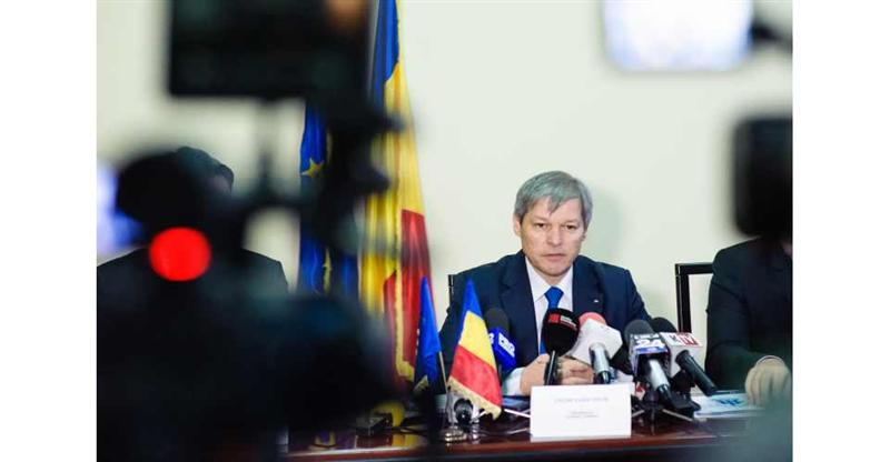 Premierul Dacian Cioloş: Voi ataca la Curtea Constituţională legile care nu au surse de finanţare