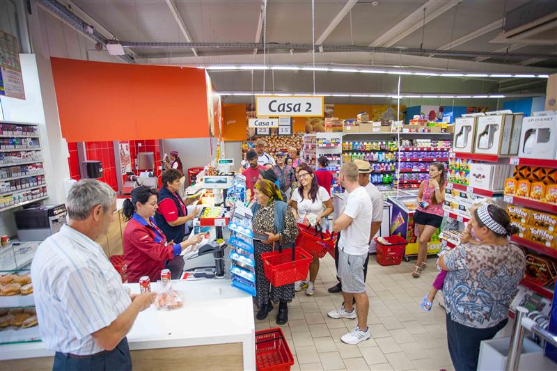 Profi şi-a făcut centru logistic la Cluj. Magazine de cartier şi comunale în serie