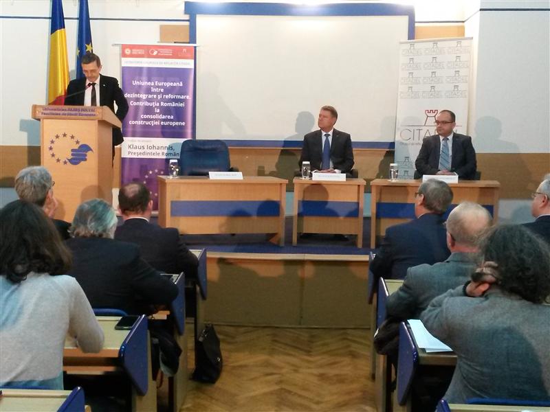 Iohannis, luat la întrebări de studenţii clujeni. Ce a răspuns preşedintele despre Trump, Schengen şi relaţiile cu Republica Moldova
