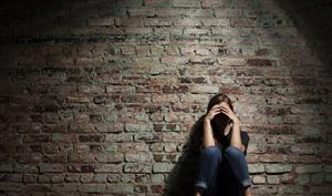 Numărul adolescenţilor afectaţi de depresie, în creştere