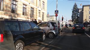 Despre parcări. Cum a devenit primarul Boc o frână