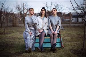 Prezentare de modă pe fosta platformă industrială de la gară