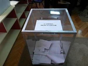 BEC: Prezență la vot de 12,47% (ora 12:00). Clujenii nu se grăbesc la urne 